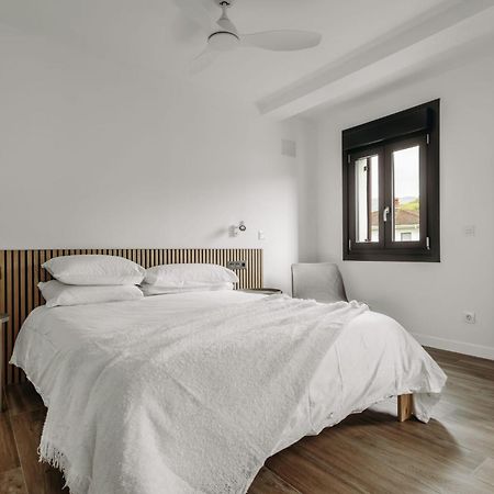 Apartamento Turistico Legate Elizondo Ngoại thất bức ảnh